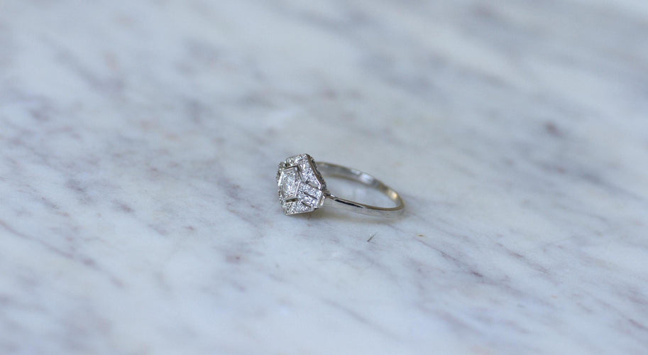 Bague 60 Bague Art Déco Hexagonale Diamants et Platine 58 Facettes