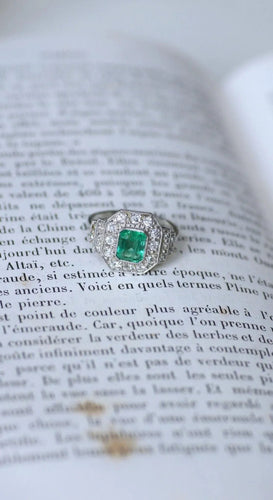 Bague Bague Art Déco Emeraude 1,00 Ct et Diamants sur Platine 58 Facettes