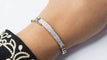 Bracelet Bracelet souple en or blanc pavé de diamants 58 Facettes 32978