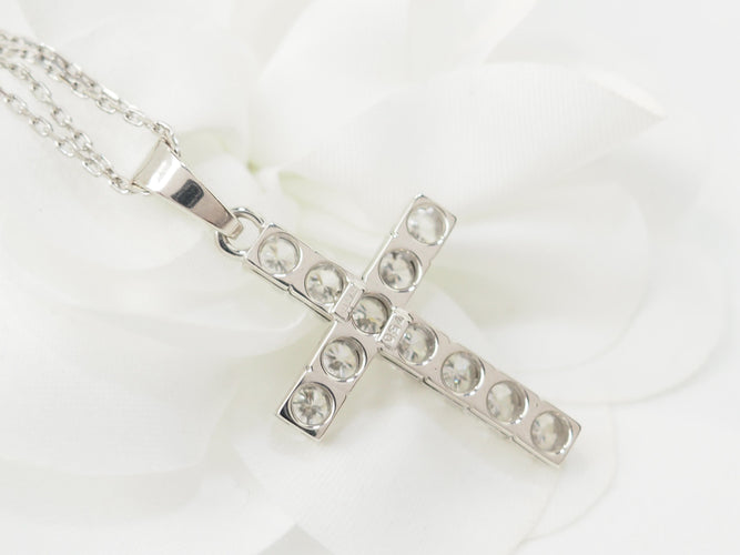 Collier collier croix vintage en or blanc et diamants 58 Facettes 32868