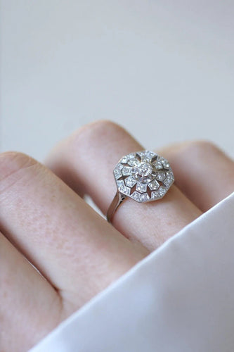 Bague Bague Art Déco Octogonale Diamants 58 Facettes