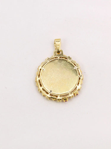 Pendentif AUGIS - Médaille Amour entourage coeur rubis Plus qu’hier moins que demain or jaune diamant rubis 58 Facettes J465