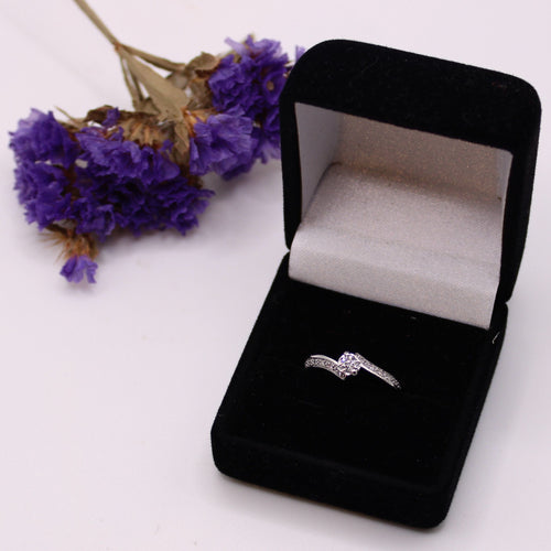 Bague Solitaire diamants et or blanc serti couteau et pavage sur le corps 58 Facettes