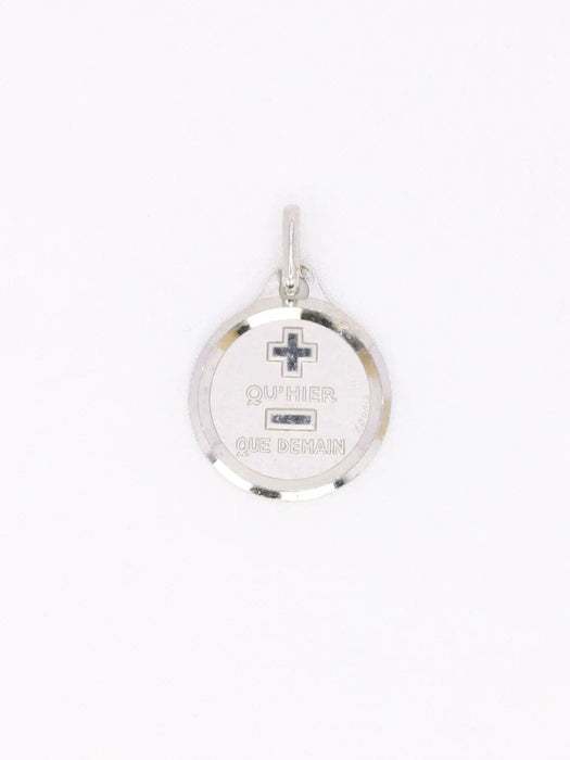 Pendentif AUGIS - Médaille amour ronde or blanc Plus qu'hier Moins que demain 58 Facettes J631