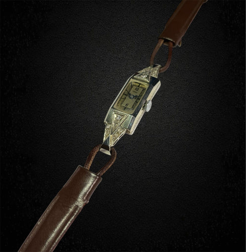 Montre Montre Ardath dame Art Déco 58 Facettes