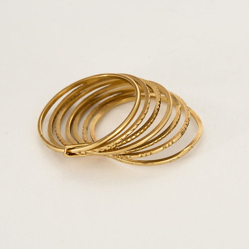 Bague 58.5 Bague semainier vintage en or jaune 58 Facettes