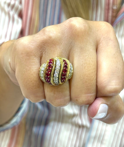 Bague 53 Bague ancienne en or jaune rubis et diamants 58 Facettes