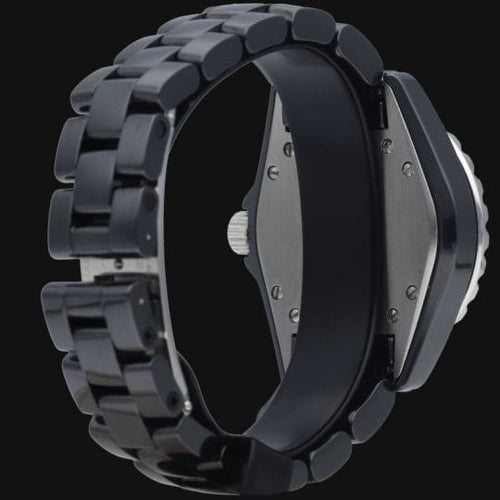 Montre Montre Chanel J12 33 mm à quartz et diamants 58 Facettes MT41305