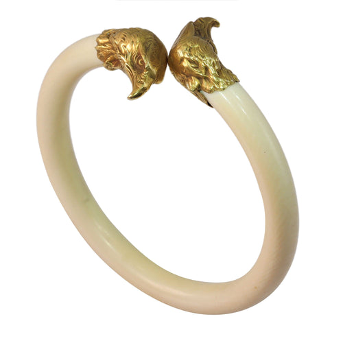 Die Majestät des Adlers: ein verzierter viktorianischer Armreif 