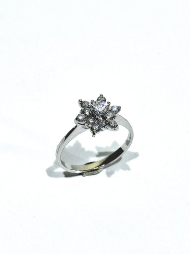 Bague 54 Bague étoile en or blanc 18 carats et diamants taille brillant 58 Facettes