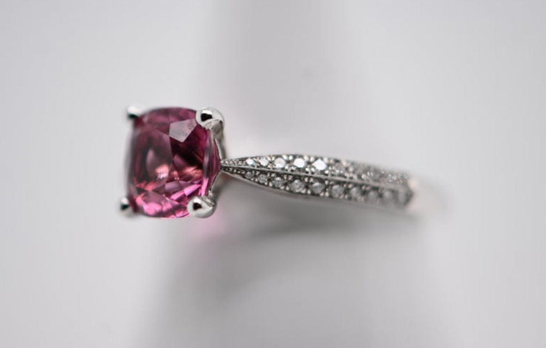 Bague 54 Bague Or Blanc Diamants et Saphir 58 Facettes