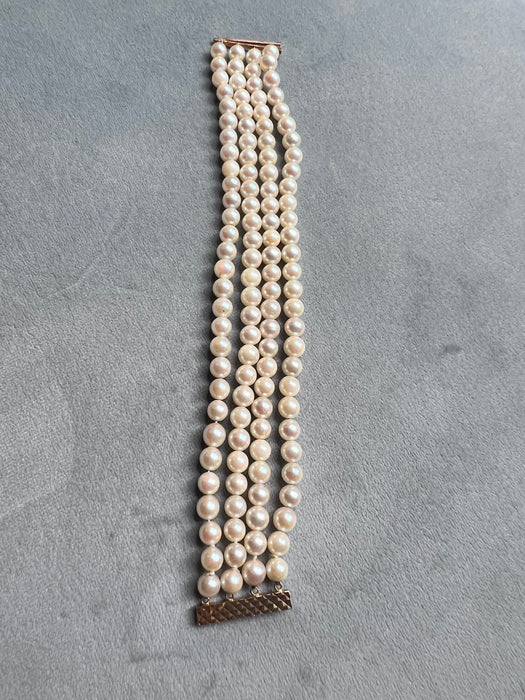 Akoya cultured pearl bracelet quatre rows gold clasp