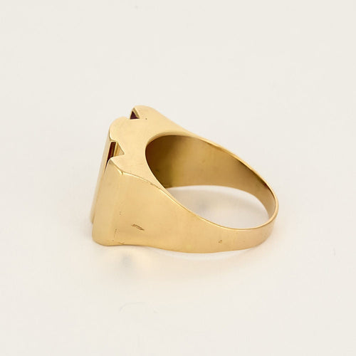 Anello Tank in oro giallo e rubini sintetici calibrati 