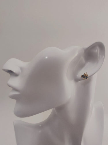 Boucles d'oreilles Boucles d'oreilles saphirs navette et diamants ronds en or jaune 18k 58 Facettes