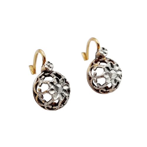 Boucles d'oreilles Dormeuses antique or jaune 18k diamants taille rose et sertis fleurs de lys (circa 1900) 58 Facettes A06162