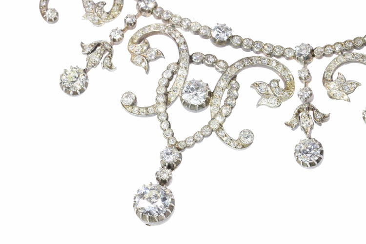 Collier Guirlande de diamants romantique victorienne – Un tour de cou de cérémonie et de sentiment 58 Facettes 25146-0152