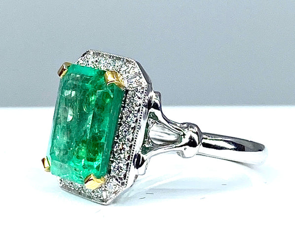 Bague 51 Bague émeraude 5,32 carats et diamants 58 Facettes AB303