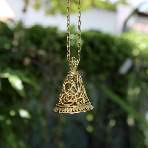 Collier Gousset de serpent victorien en or 14 carats finement ouvragé avec cornaline 58 Facettes A2003Z