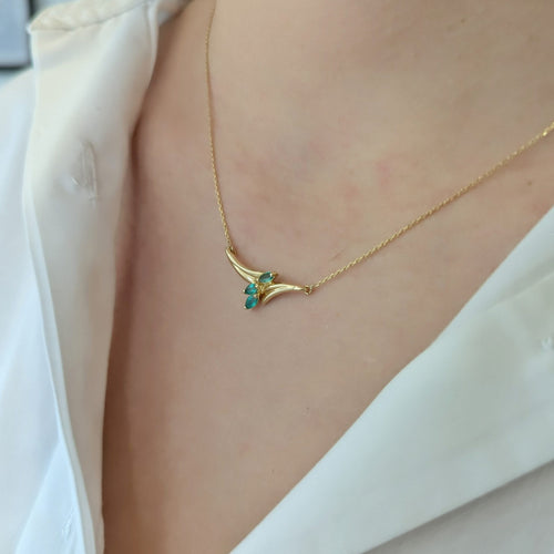 Collier Collier en or jaune et émeraudes 58 Facettes 33142