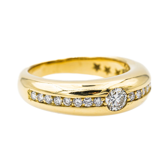 Anillo de oro amarillo con diamantes