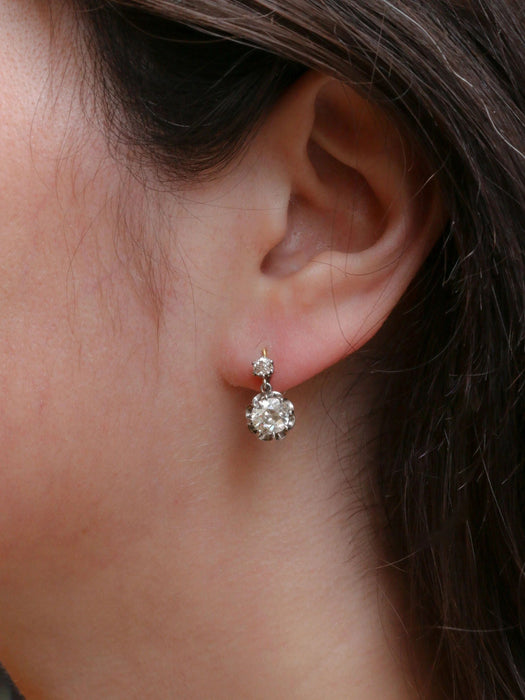 Boucles d'oreilles Dormeuses anciennes or diamants taille ancienne 2,2 ct 58 Facettes J327