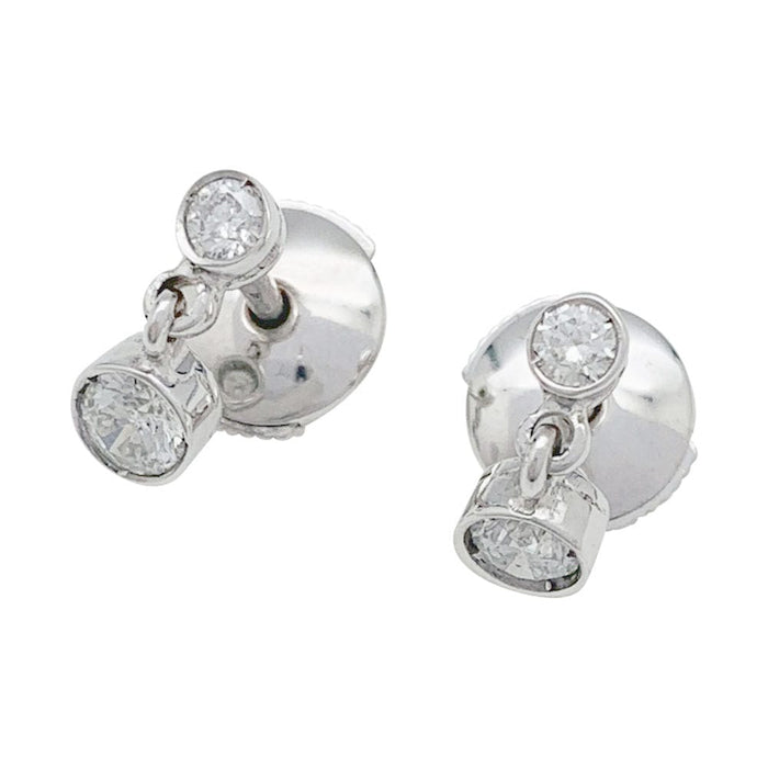 Boucles d'oreilles Boucles d'oreilles pendantes en or blanc et diamants. 58 Facettes 30146