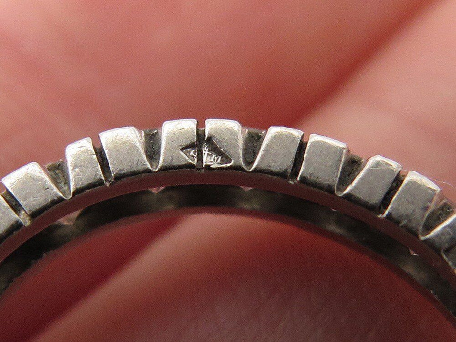 wedding ring full pavé 20 diamonds in platinum