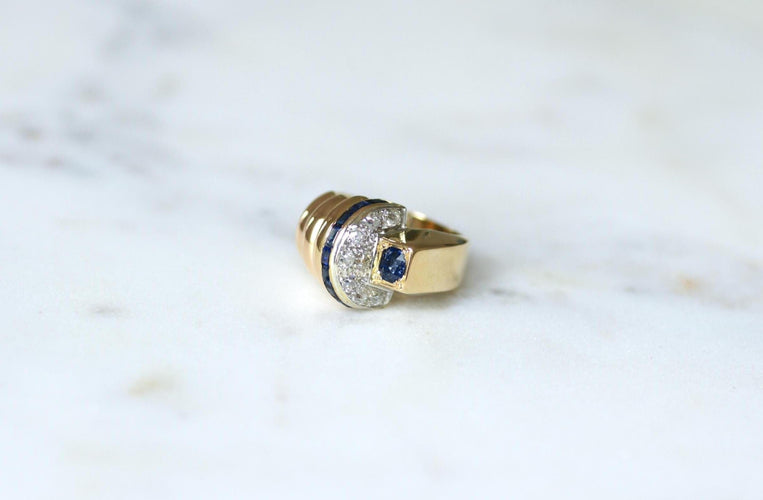 Bague Bague Tank asymétrique or, diamants et saphirs 58 Facettes