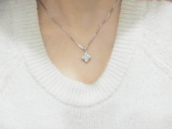 Collier Collier en or blanc et diamants 58 Facettes 21042