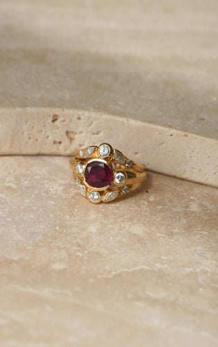 Bague 54 Bague vintage or jaune, rubis 1,94 ct, diamants 58 Facettes