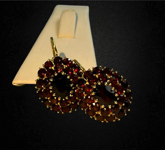 Boucles d'oreilles Boucles d'oreilles pendantes en grenat pyrope 58 Facettes