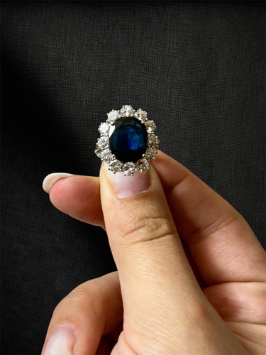 Bague 52 Bague saphir « Cœur de l’Océan » en or blanc, saphir et diamants 58 Facettes