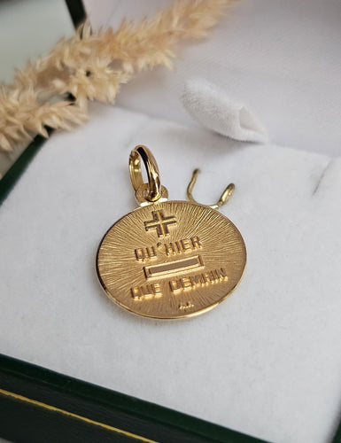 AUGIS - Kjærlighetsmedalje i gult gull