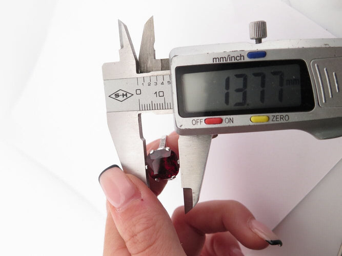 Bague 53 vintage bague cocktail t53 grenat coussin 8 diamants 0.14ct en platine 7.3g 58 Facettes 270143