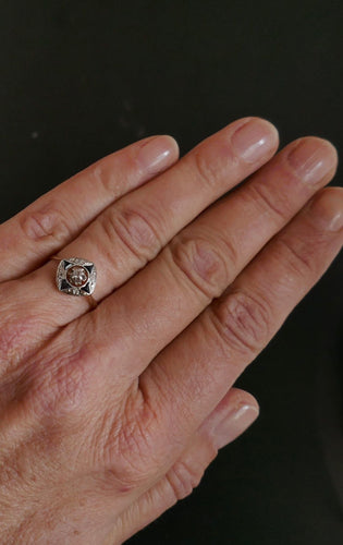 Bague 56 Bague Art Déco or, diamants et saphirs calibrés. 58 Facettes C16-05