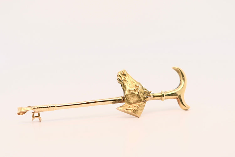 Broche Broche or jaune tête de cheval et fouet 58 Facettes