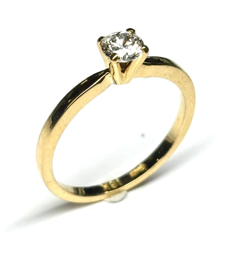 Bague 53.5 Bague solitaire en or jaune avec diamant taille brillant 58 Facettes E09