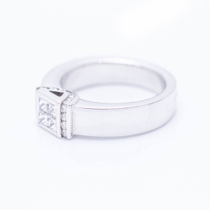 Bague 53 Bague en or blanc avec diamants 58 Facettes N102929EJ