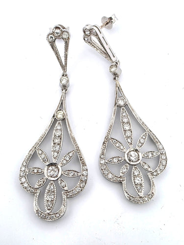 Boucles d'oreilles Boucles d'oreilles en platine serties de diamants 58 Facettes