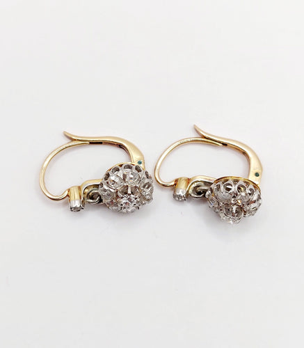 Boucles d'oreilles Dormeuses marguerite antique or 18k, platine, diamant rond et diamants taille roses (circa 1900) 58 Facettes A06360
