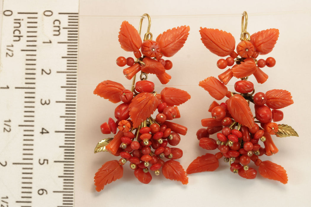 Pendientes de oro coral antiguo