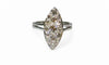 Bague 50 Bague marquise ancienne en or blanc et diamants 58 Facettes