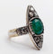Bague 44 Bague marquise antique or jaune et platine, émeraude et diamants (circa 1920) 58 Facettes A06384