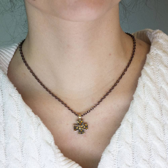 Collana con croce di citrini