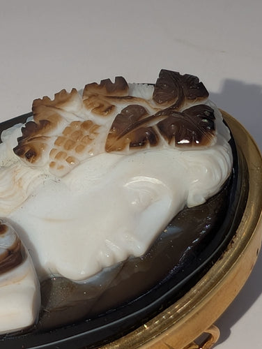 Broche Broche Camée agate or jaune 18k 58 Facettes