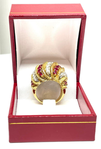 Bague 53 Bague en or jaune 18 carats sertie de rubis et diamants , taille 53 ajustable 58 Facettes
