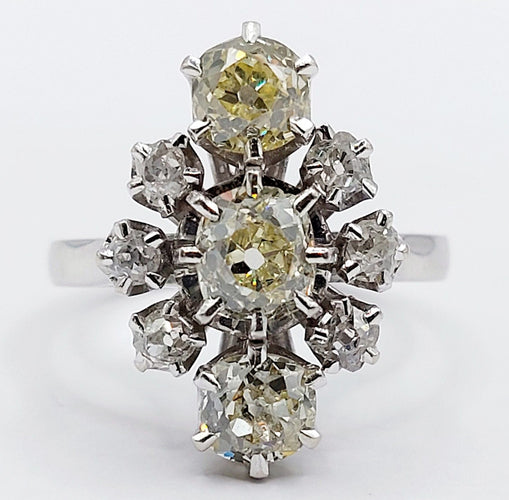 Bague 51 Bague marquise art deco or blanc 18k,  1,50 carats diamant jaune taille ancienne et 0,30 carats diamant blanc taille ancienne (circa 1930) 58 Facettes A05663