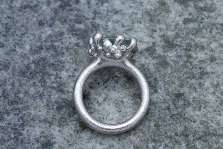 Bague 57 Charlotte Lynggaard - bague en or blanc avec aigue-marine et diamants 58 Facettes 9629