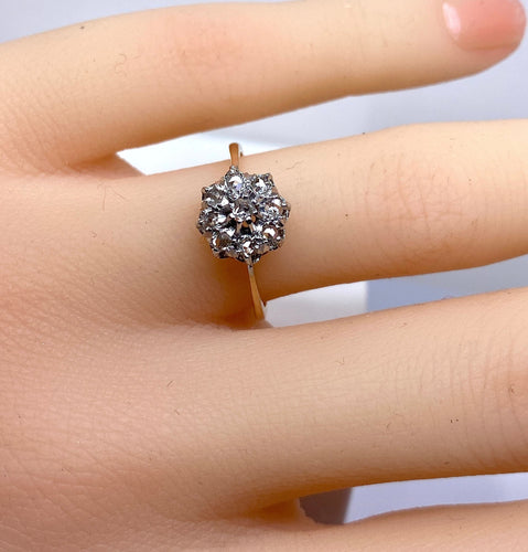 Bague 51 Bague marguerite en or jaune et diamants 58 Facettes AB618