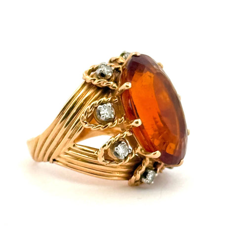 Bague 54 Bague ancienne en or 18 carats, citrine et diamants 58 Facettes